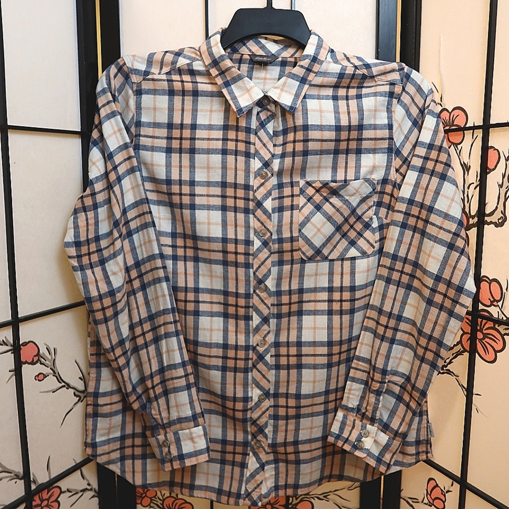 Eddie Bauer 100% Cotton Light Pink And Blue Plaid Button Down Shirt Size